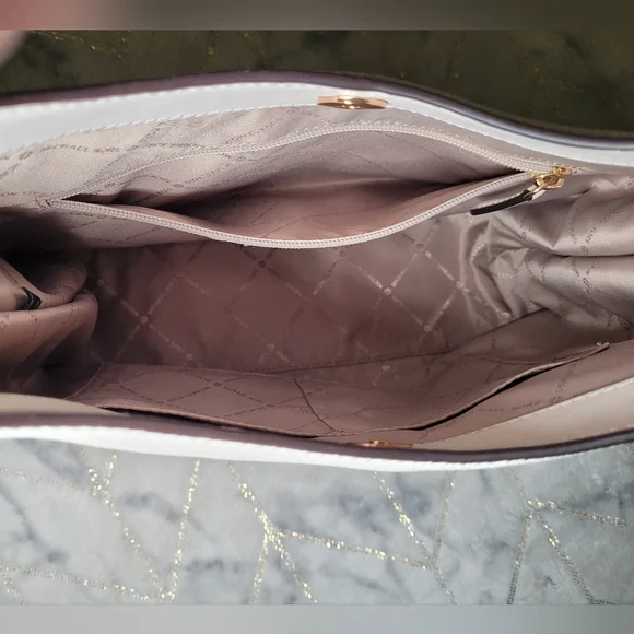 Michael Kors leather Saffoano Pebble Satchel Large Slouchy Shoulder Bag; “Joan” - Picture 6 of 6